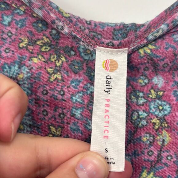 Daily Practice Purple Floral boho tied top size small - Picture 3 of 5